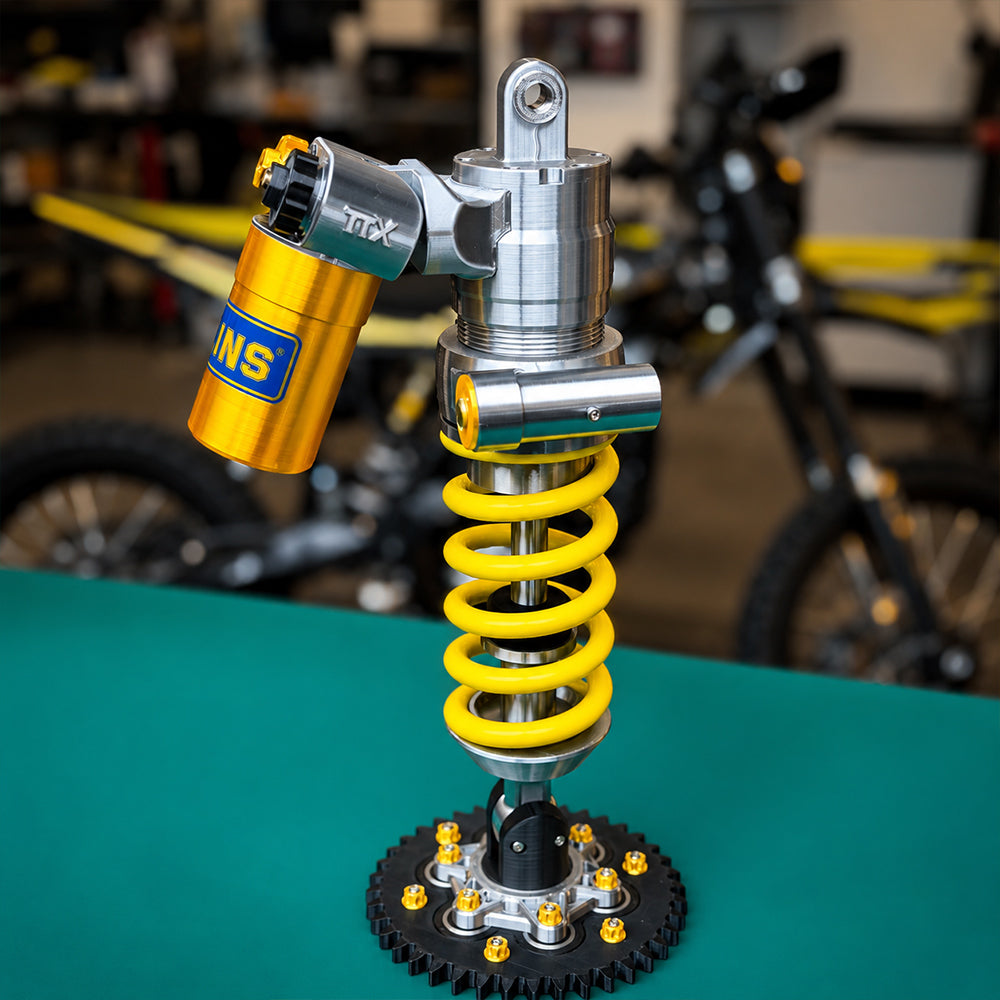 Adjustable LED Suspension Shock Lamp